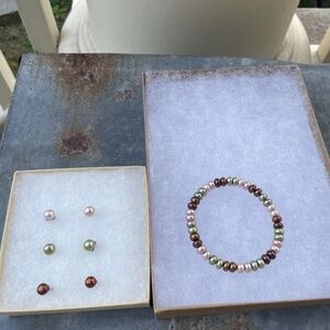 Honora 5mm Pearl stud Earrings and Pearl Bracelet Set; Brown, Green and Pink